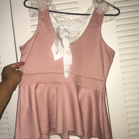 Pink top - Picture 3 of 3